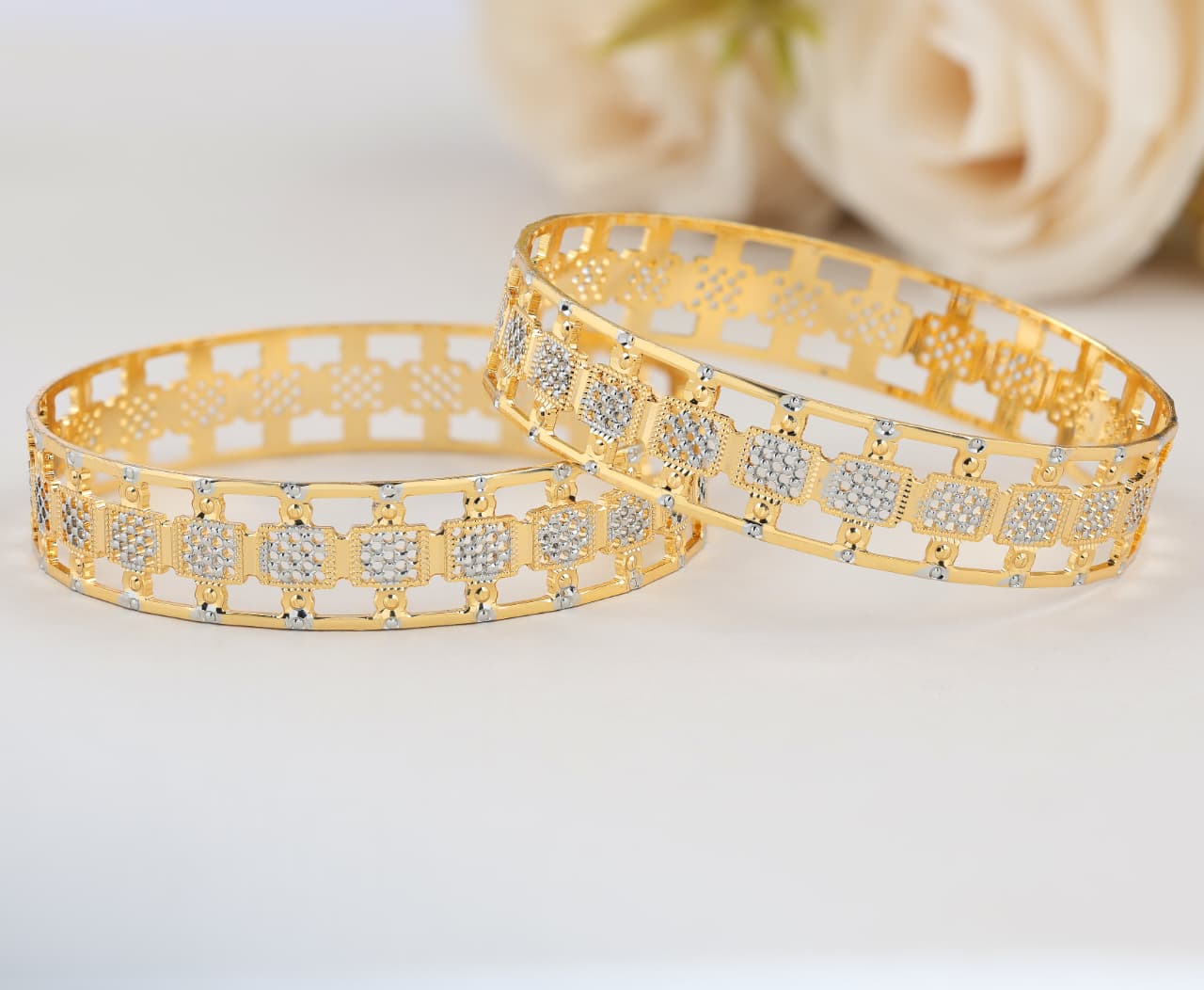 Cube-Luxe Bangles alt