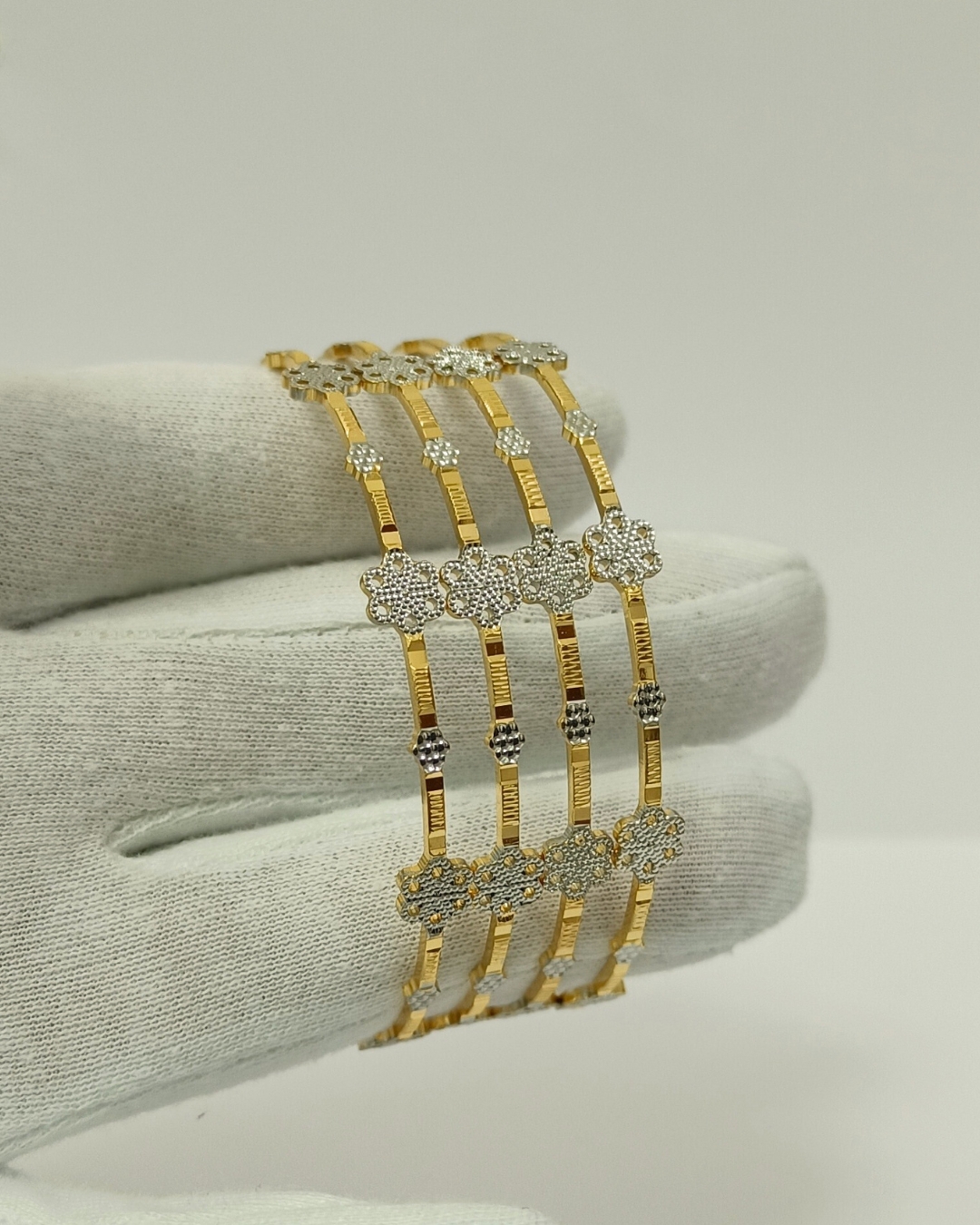 Lightweight Snowflake Design Bangles alt