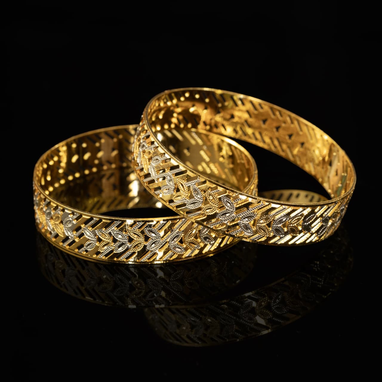 Golden Vine Broad Bangle - Image 3