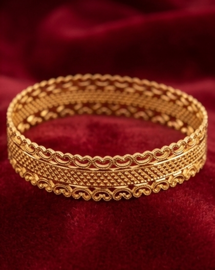 Royal Foliage Broad Bangle alt