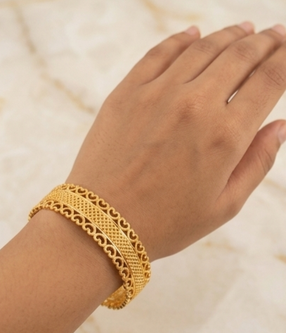 Royal Foliage Broad Bangle - Image 3