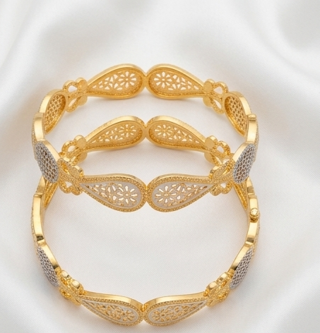 Noor Royal bangles alt