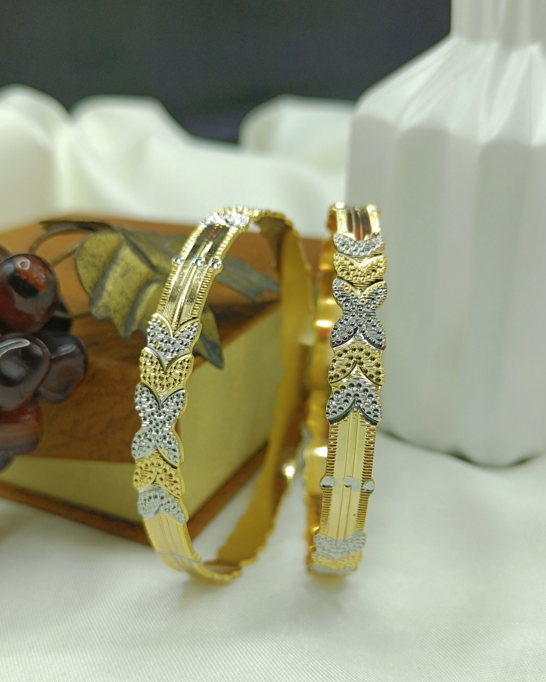 Leaf Duo Bangles - Image 3