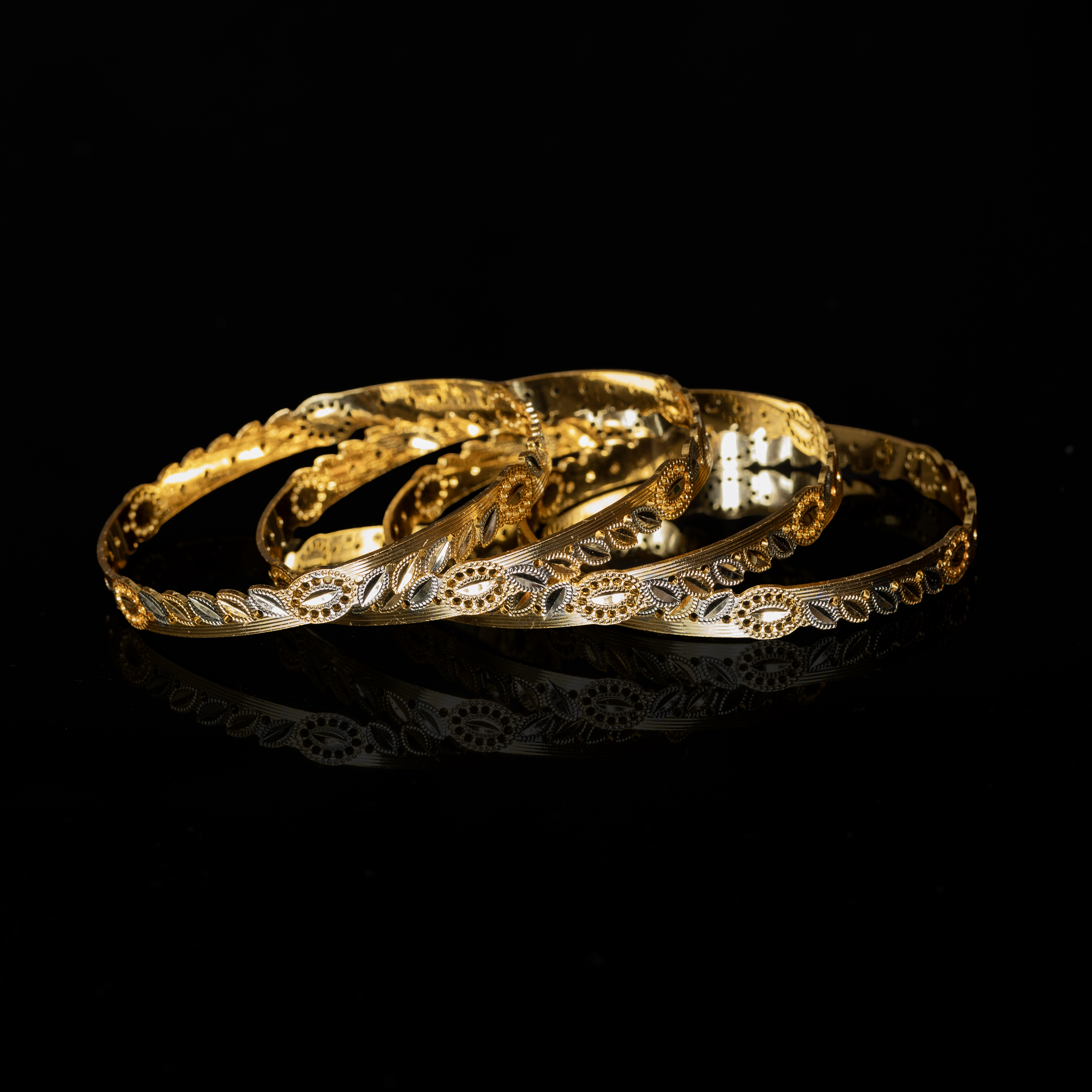 Daily Glow Leaf Bangles - Image 3