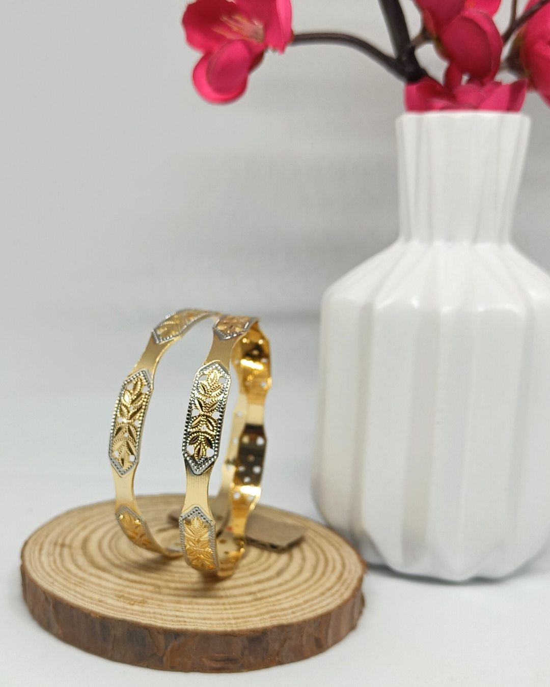Royal Leaf Kada